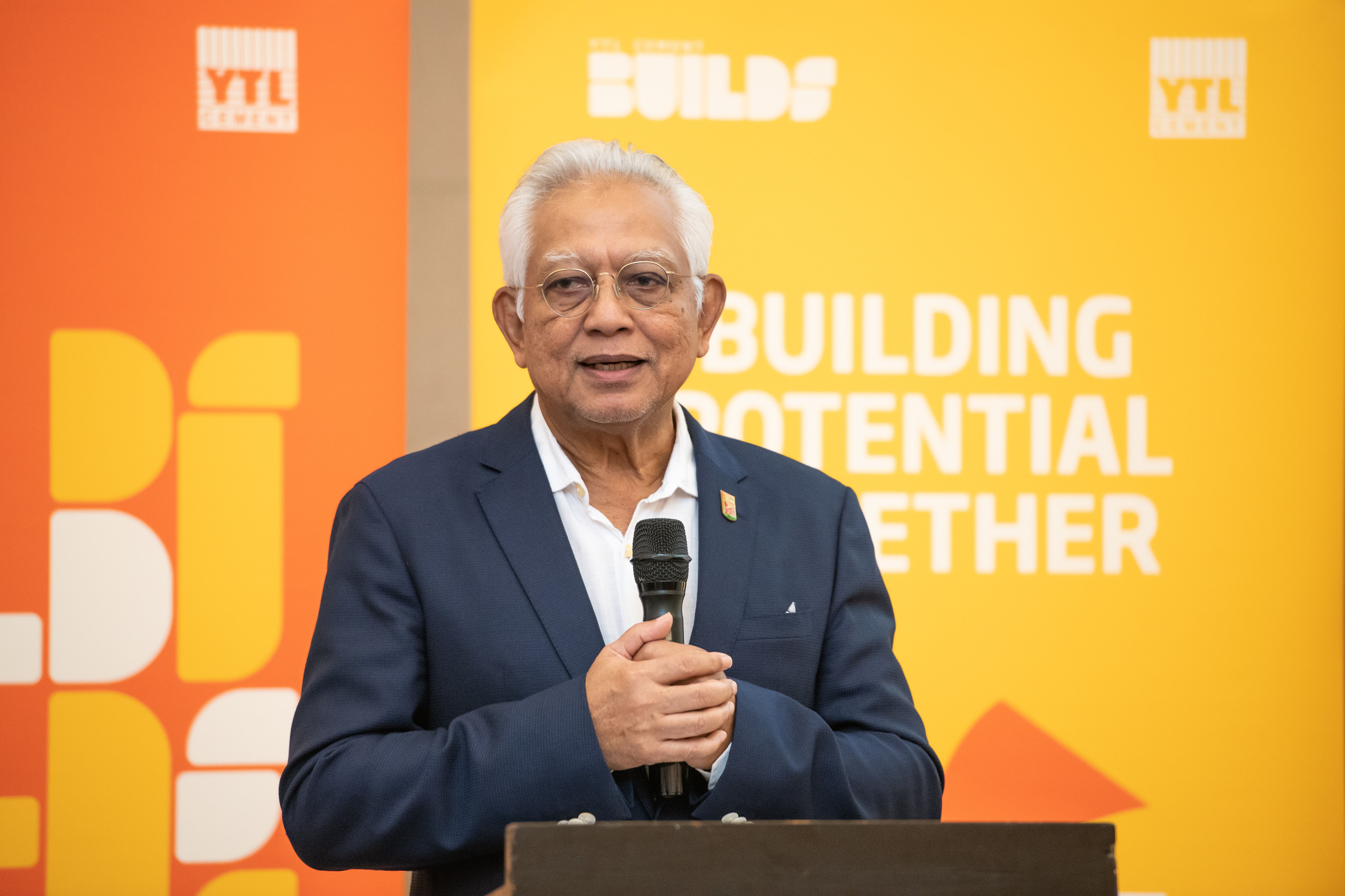 SYMPOSIUM_045.jpg